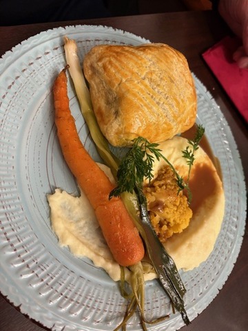 Une ambiance cosy, chic et typique dans un restaurant brasserie près de Bordeaux